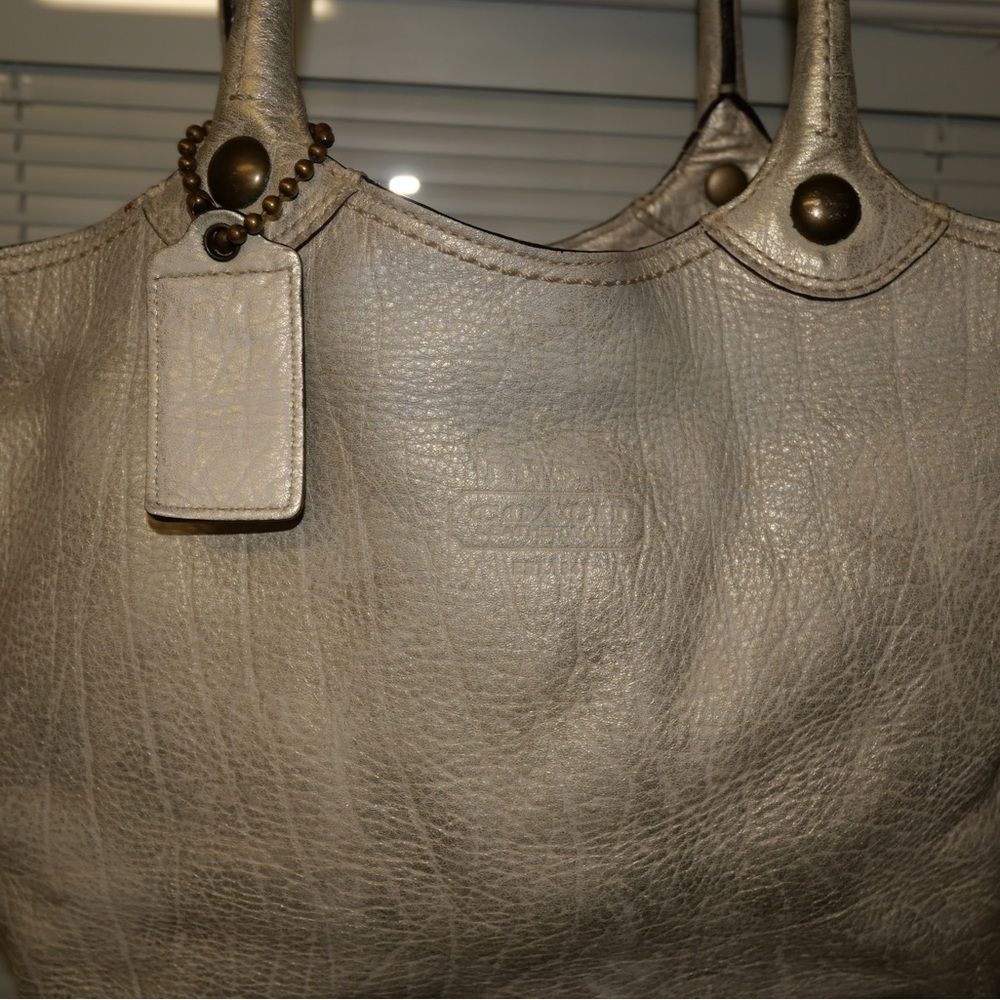 Coach - Picture 2 of 5
